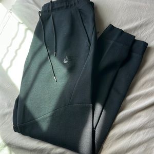 Nike tech joggers 2 pack